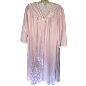 Vintage Lorraine Pink Robe‎